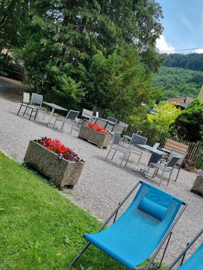 Logis Hotel Restaurant De La Poste Et Spa De Montagne Le Bonhomme Exterior photo